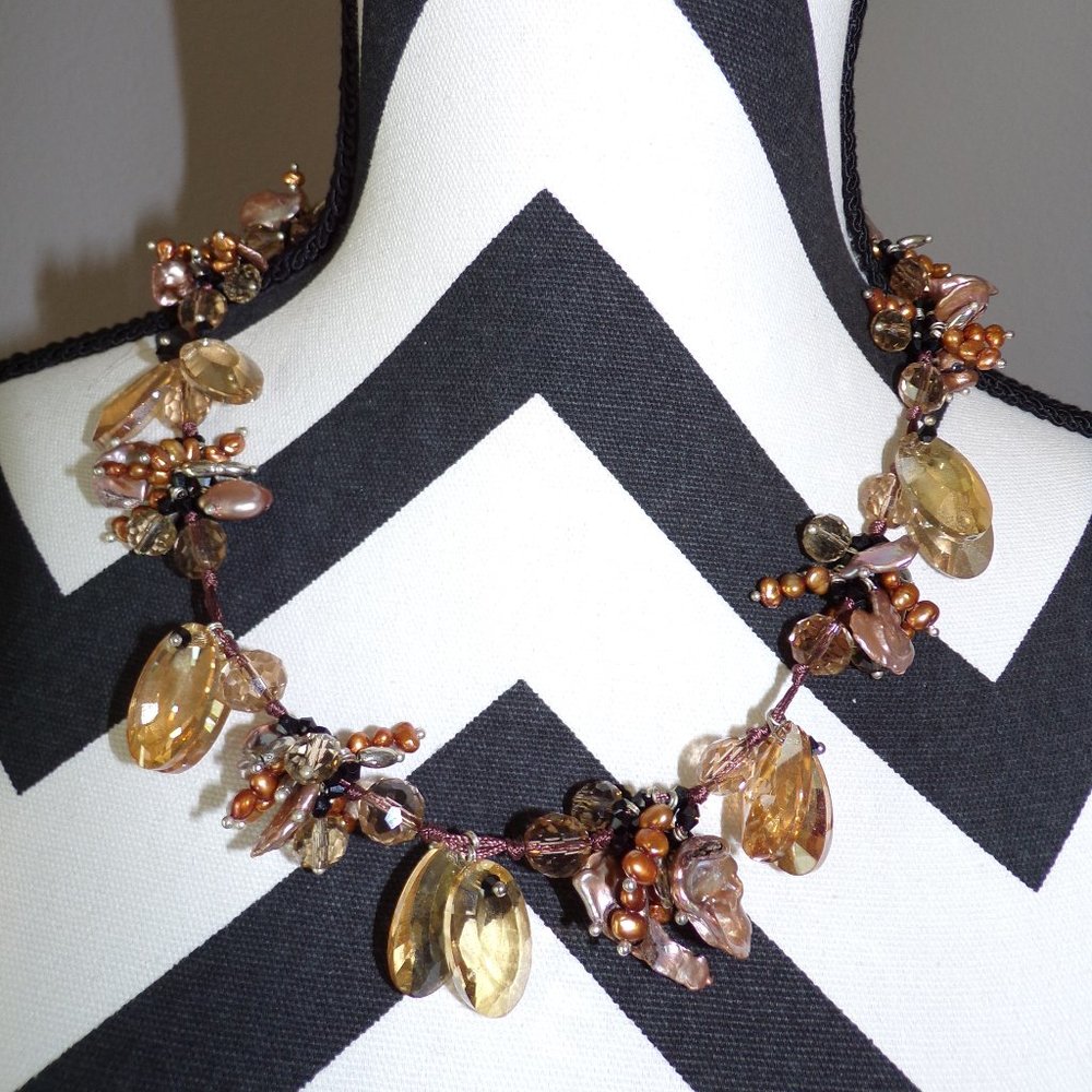 Ladies Vintage 1990s Necklace